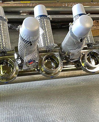 Mehrere Sonderbauteile